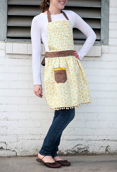 Retro reversible apron yellow and brown