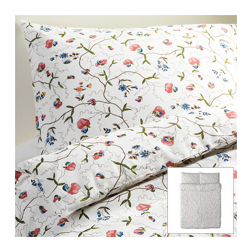 Ikea's Alvine Orter bed linens set with flower pattern
